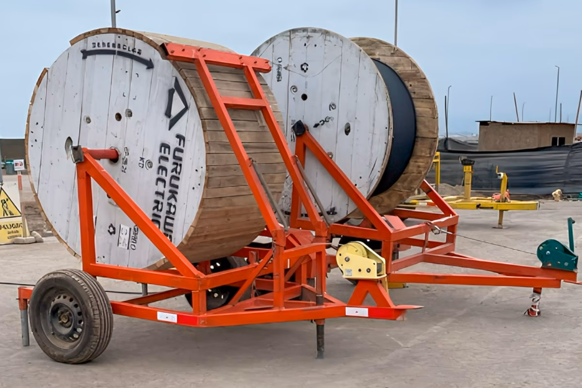 Remolque porta Bobina con Sistema de Freno